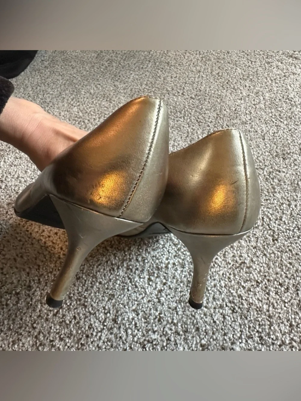 PREDICTIONS 8 Vintage Pewter Light Golf Metallic V Vamp Pumps Kitten